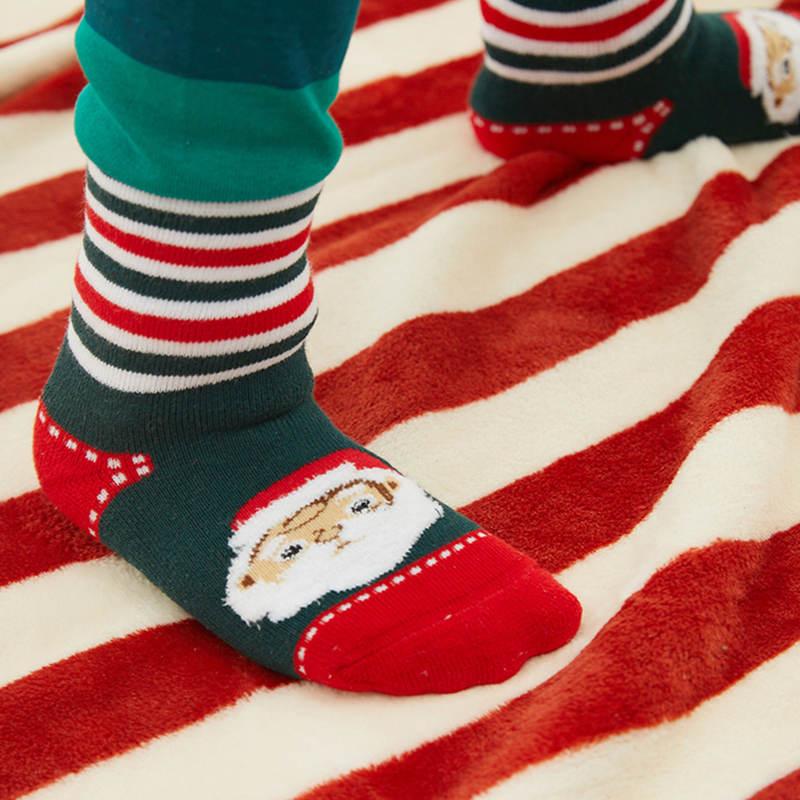 Детские носки с новогодним узором для мальчиков и девочек