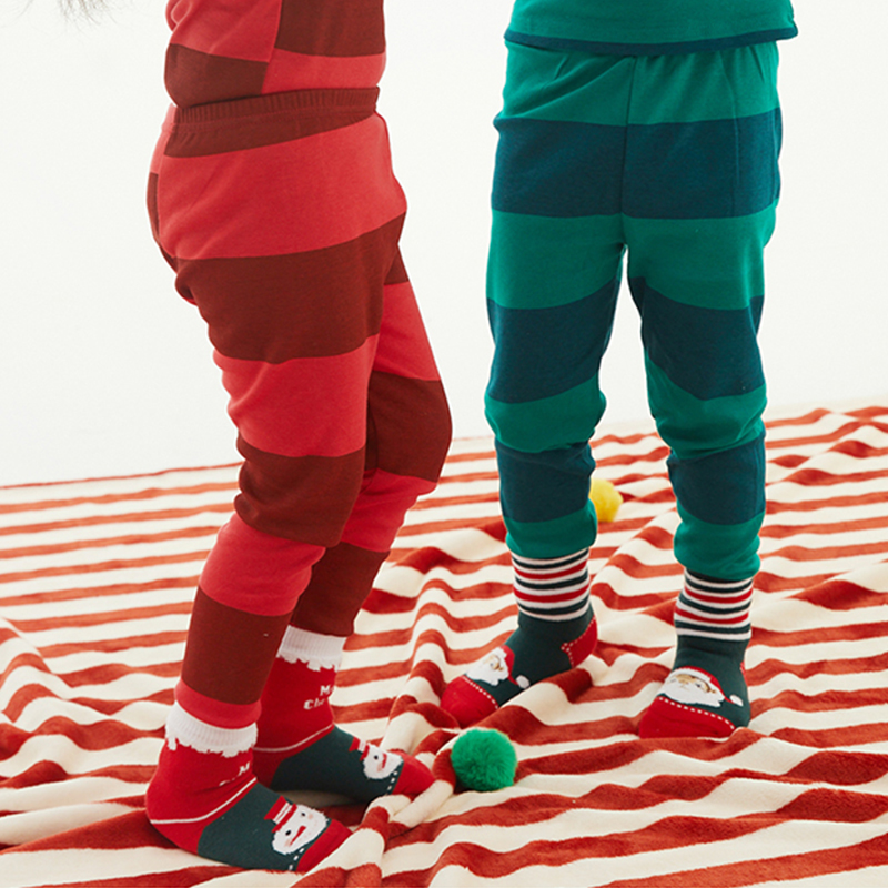 Детские носки с новогодним узором для мальчиков и девочек